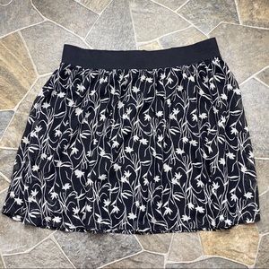 Mossimo Skirt Floral Pattern Skirt